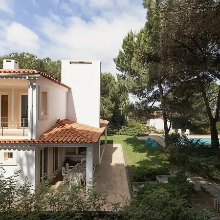 Oasis Pool - D'el Rey Golf *