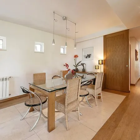 Oasis Pool - D'el Rey Golf * Palaios